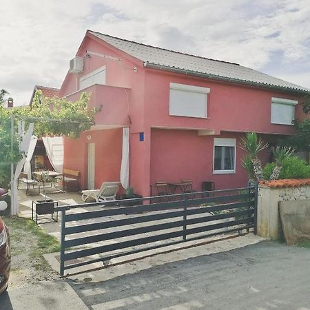 House For Rent Paola Villa Razanac Ngoại thất bức ảnh