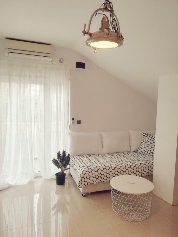 House For Rent Paola Villa Razanac Ngoại thất bức ảnh