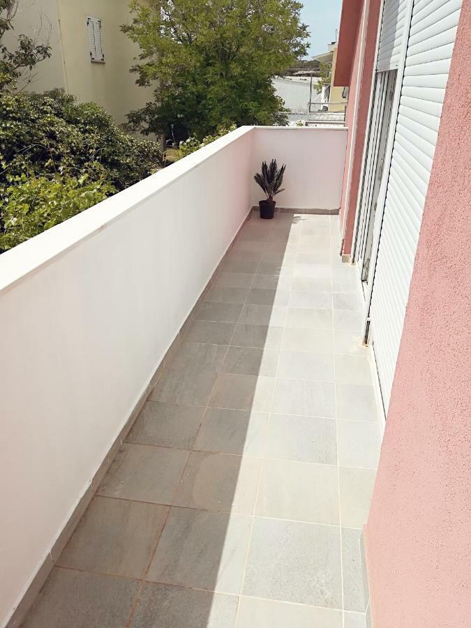 House For Rent Paola Villa Razanac Ngoại thất bức ảnh