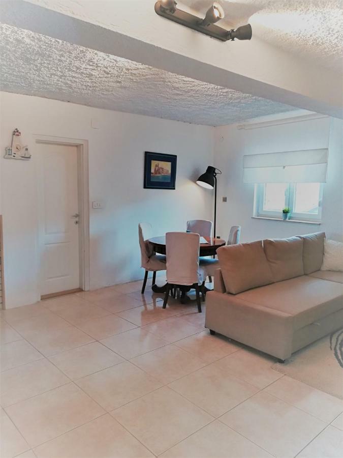 House For Rent Paola Villa Razanac Ngoại thất bức ảnh